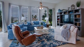 Televisie en een open haard