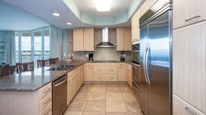 Condo, Multiple Beds, Balcony, Ocean View | Private kitchen | Fridge, microwave, stovetop, dishwasher
