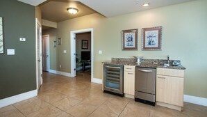 Unclassified image, 5 of 13, button - Four Bedroom Condo With Wraparound Balcony - Unit Crc0510 (Orange Beach)