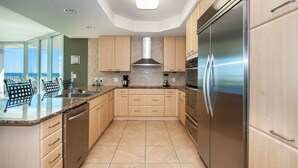 Unclassified image, 4 of 13, button - Four Bedroom Condo With Wraparound Balcony - Unit Crc0510 (Orange Beach)