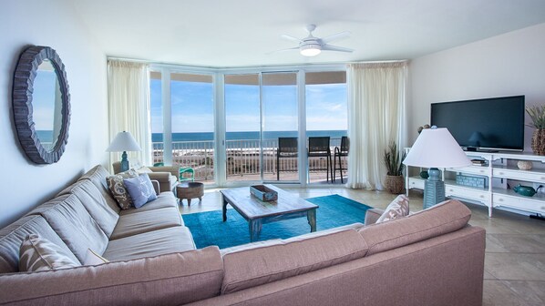 Huoneisto, useita sänkyjä, parveke, valtamerinäköala | Näkymä huoneesta