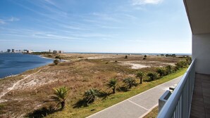 Beach - Modern Two Bedroom Facing Ono Island - Unit Crd0208 (Orange Beach)