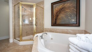 Leilighet, flere senger, privat basseng, havutsikt | Bad | Designertoalettartikler