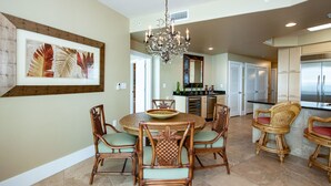 Interior - Two Bedroom Condo With Remarkable Views - Unit Crd1208 (Orange Beach)