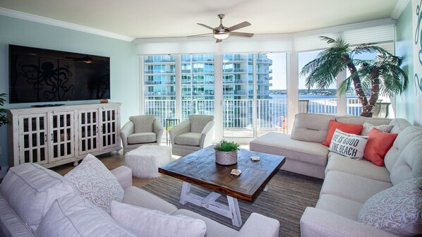 42 インチのテレビ (ケーブル放送視聴可)、MP3 ドック