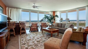 Unclassified image, 2 of 14, button - Views of the Gulf, Ono Island, and Perdido Bay - Unit Crd0510 (Orange Beach)