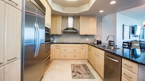 Unclassified image, 3 of 11, button - Waterfront Condo With Stunning Views - Unit Crc0404 (Orange Beach)