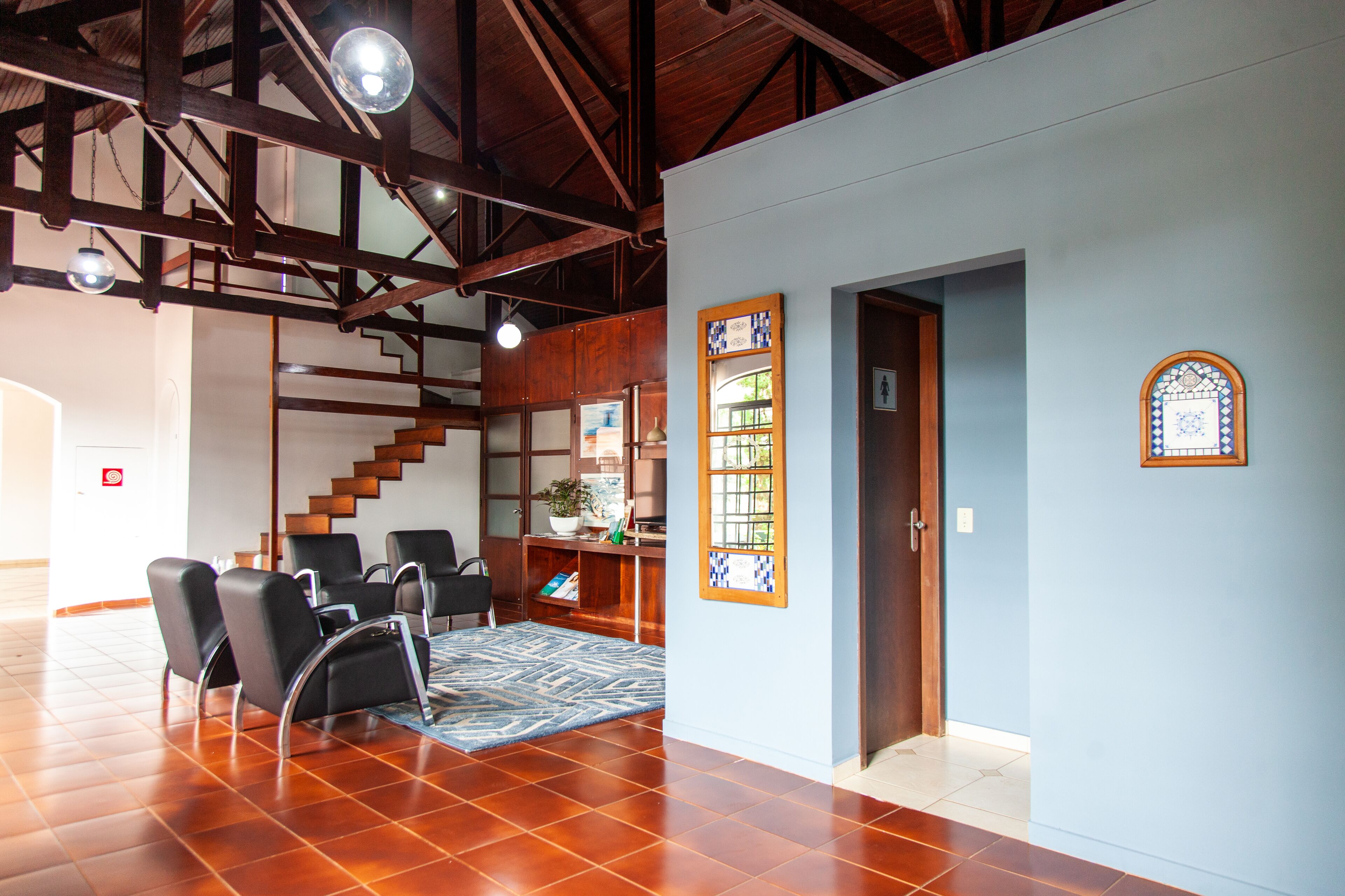 32-inch led tv with satellite channels, tv