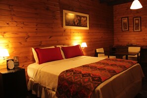 고급 침구, 오리/거위털 이불, 미니바, 객실 내 금고