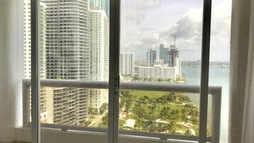 Deluxe Apartment | 2 bedrooms, free WiFi