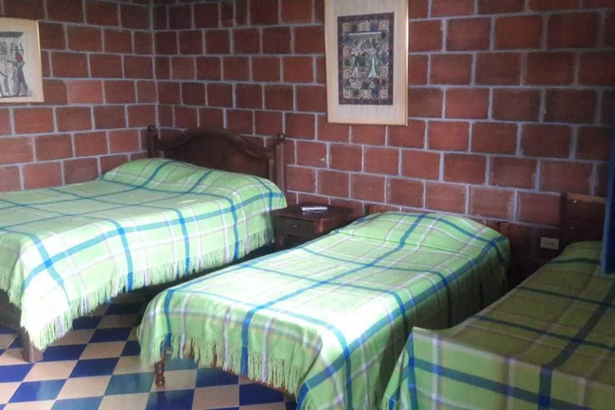 Wifi gratis y ropa de cama