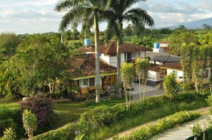 Exterior detail - Finca Hotel El Barranco (Montenegro)