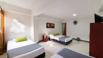 標準四人房 | 免費 Wi-Fi、床單