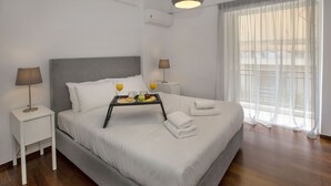 Ảnh chưa phân loại, 5 trong số 24 ảnh, nút