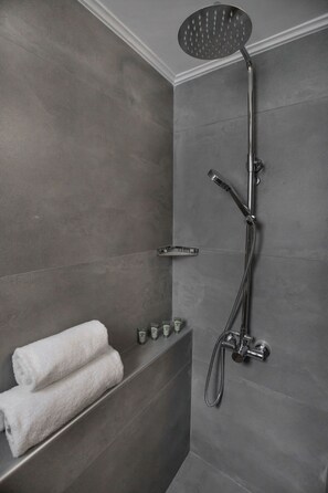 Appartement, 1 chambre | Salle de bain