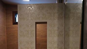 提供毛巾、番梘、洗頭水