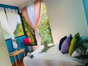 Free WiFi, bed sheets