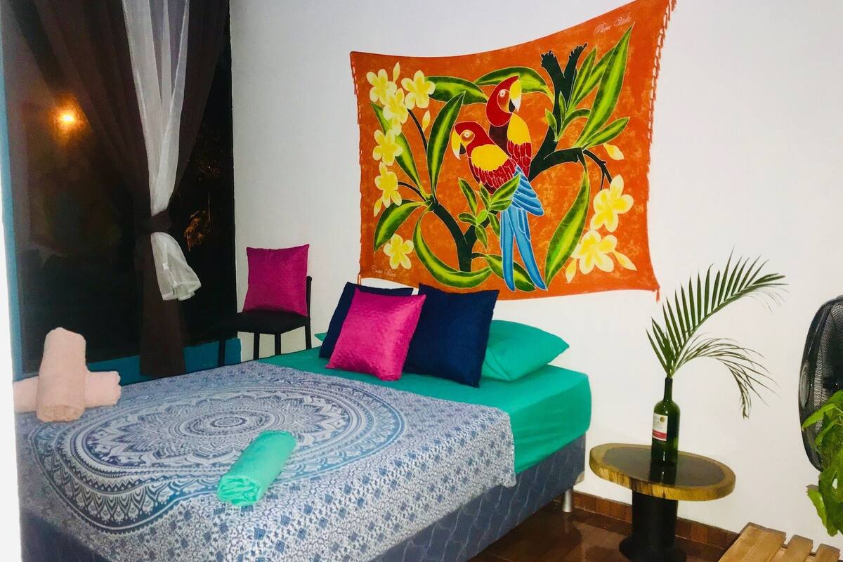 Basic Room | WiFi (free), bed sheets