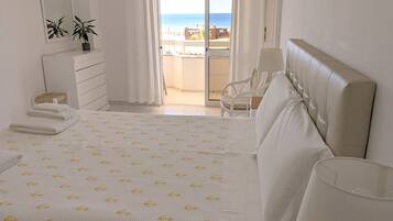 2 makuuhuonetta, silitysrauta/-lauta, ilmainen Wi-Fi, vuodevaatteet