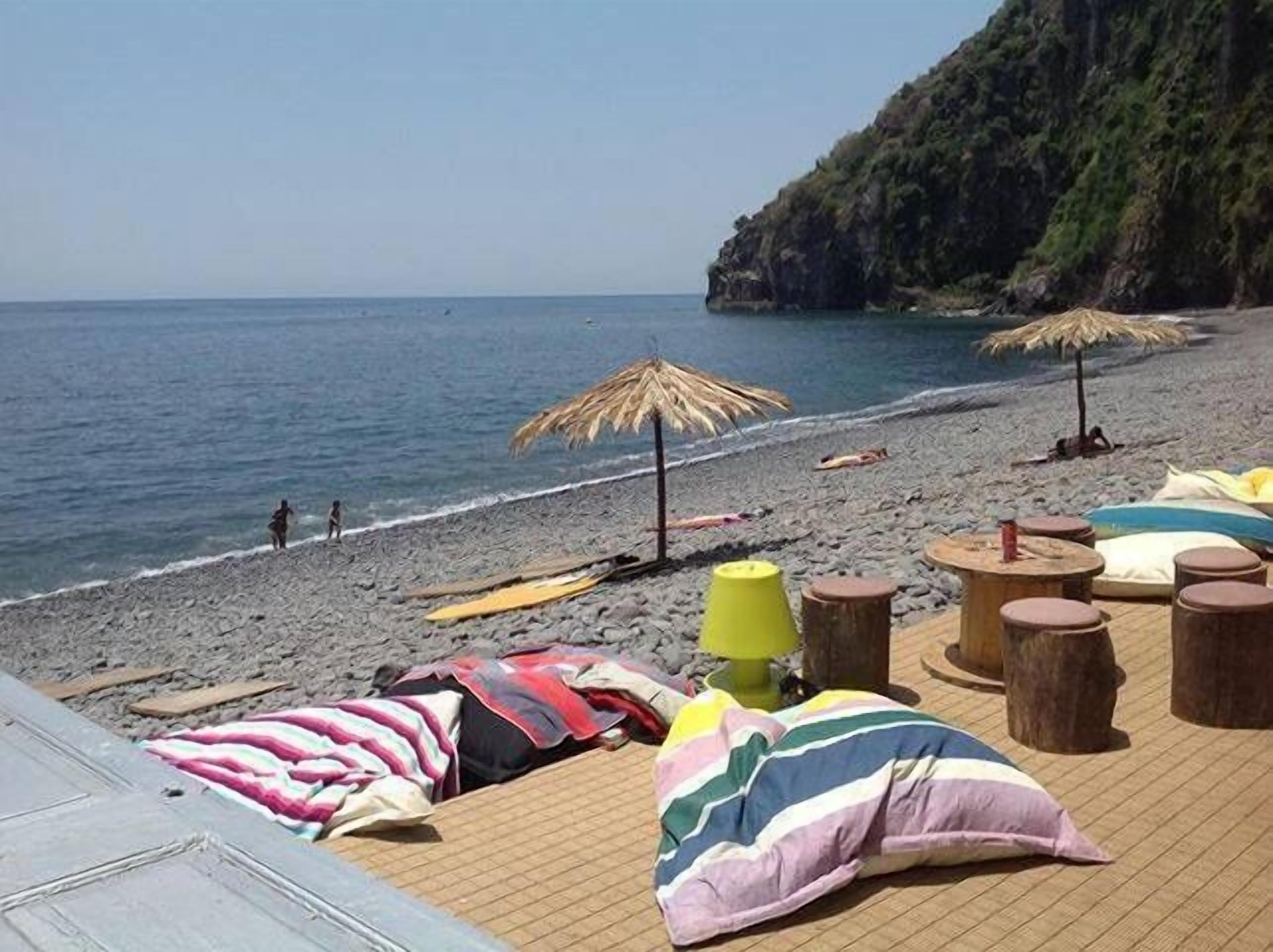 Sun loungers, beach towels