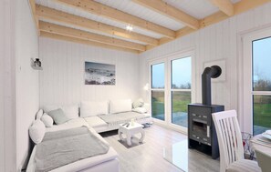 Smart-TV, Kamin, Stereoanlage
