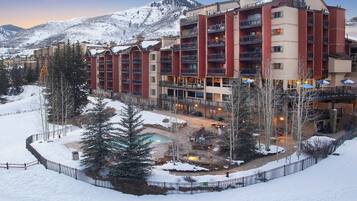 Condo, 2 Bedrooms | Exterior