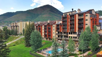 Condo, 2 Bedrooms | Exterior