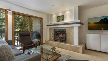 Condo, 2 Bedrooms | Living area | Smart TV