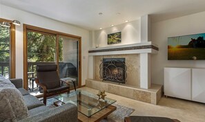 Huoneisto, 2 makuuhuonetta | Oleskelualue | Älytelevisio