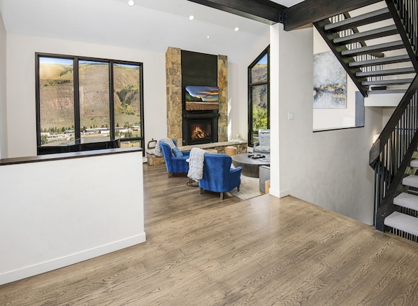 House, 4 Bedrooms | Interior