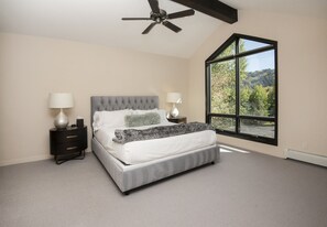 Ferienhaus, 4 Schlafzimmer | 4 Schlafzimmer, Bügeleisen/Bügelbrett, kostenloses WLAN, Bettwäsche