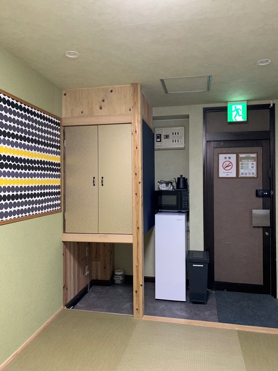 Basic Quadruple Room | Blackout drapes, free WiFi, bed sheets