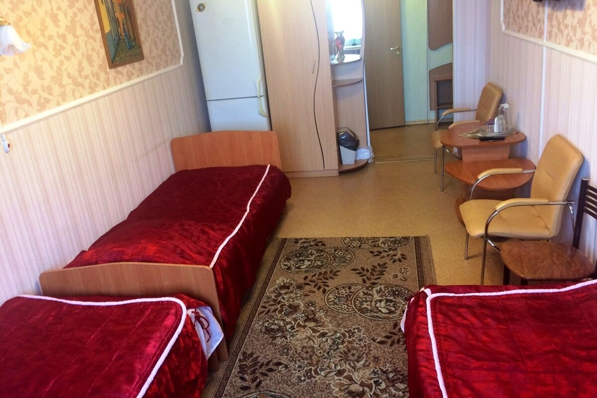 Triple Room | In-room safe, blackout curtains, iron/ironing board (on request)
