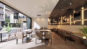 Lounge - Doutonbori Crystal Hotel IV (Osaka)