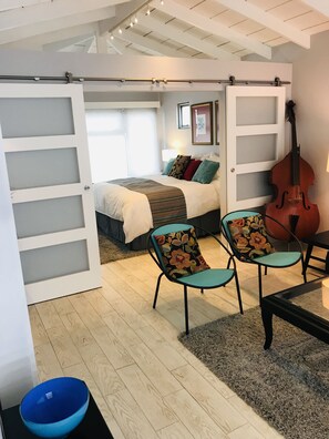 2 chambres, fer et planche à repasser, Wi-Fi gratuit, draps fournis