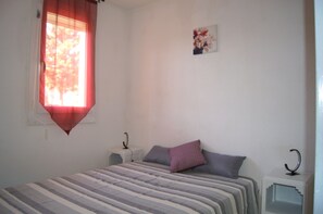 1 bedroom, iron/ironing board, WiFi