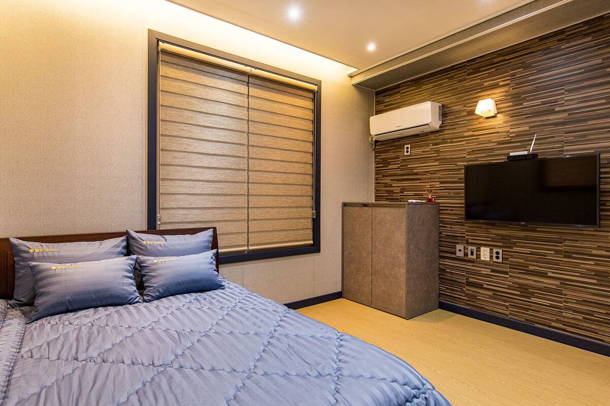 Room (202) | 1 bedroom, free WiFi