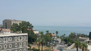 Front of property – evening/night - T113 (Tiberias)