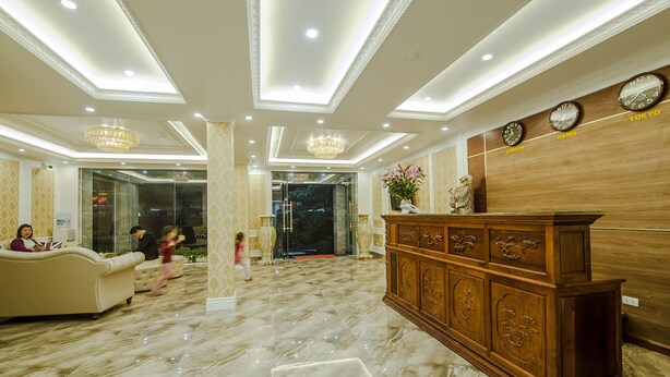 Front of property - Sao Hotel (Hanoi)