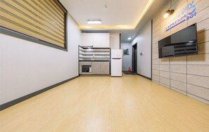 Room (301 304) | Free WiFi