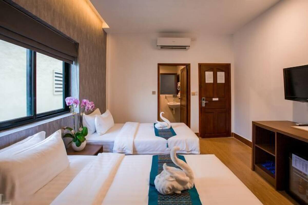 1 bedroom, Egyptian cotton sheets, premium bedding, pillow-top beds