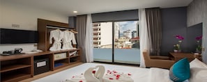 客房, 陽台 (VIP) | 埃及棉床單、高級寢具、舒適加層、迷你吧