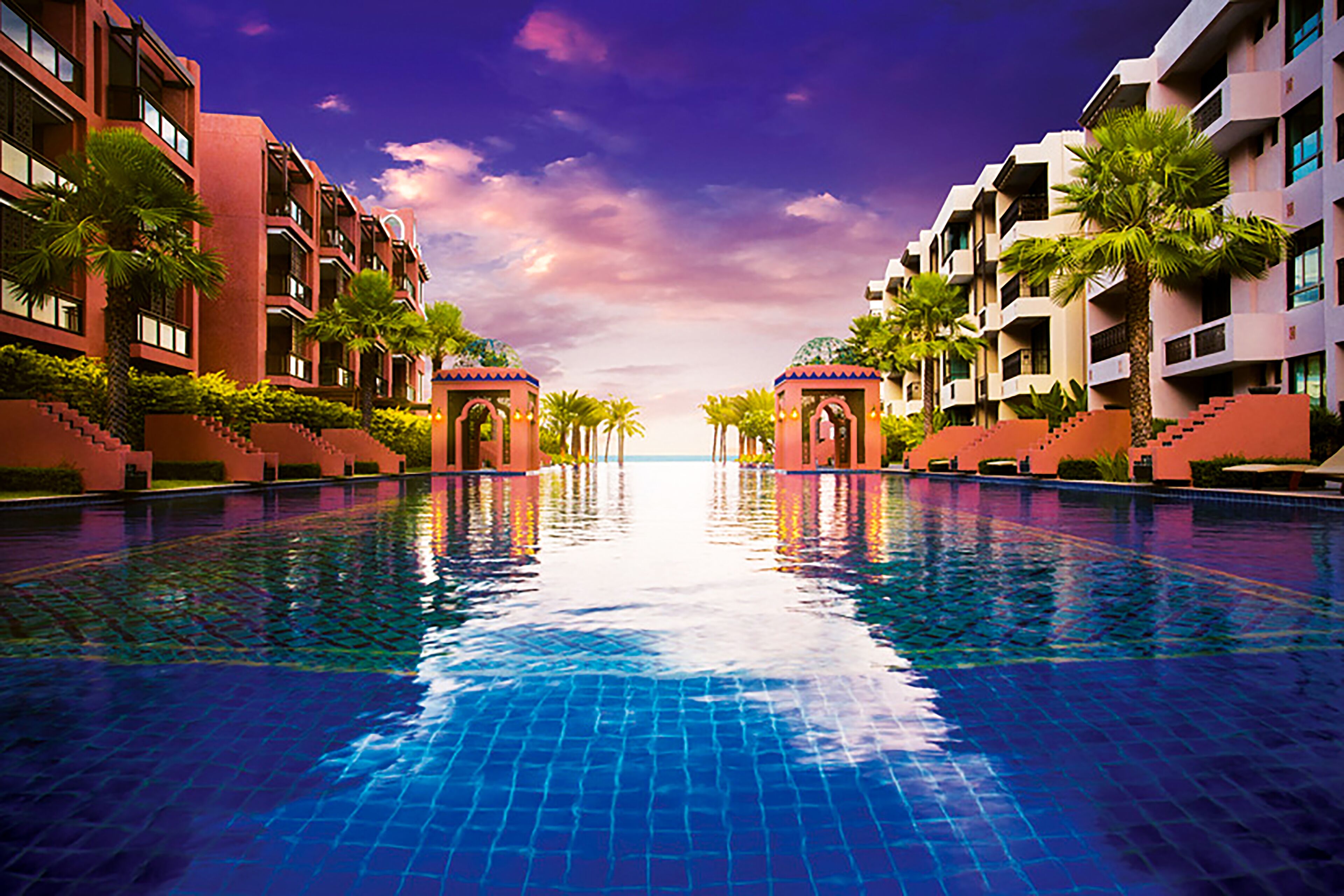 Indoor pool, outdoor pool