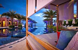 Indoor pool, outdoor pool - ViewD@Marakesh (Pool Access) (หัวหิน)