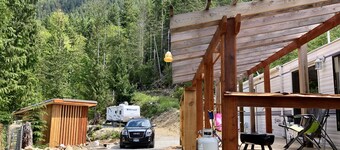 Park Model RV Glamping in Private Campground
