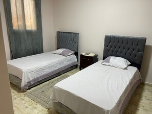 2 bedrooms, in-room safe, iron/ironing board, internet - Isis pyramids view.. (cairo)