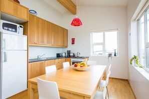 Herdplatte, Kochgeschirr/Geschirr/Besteck