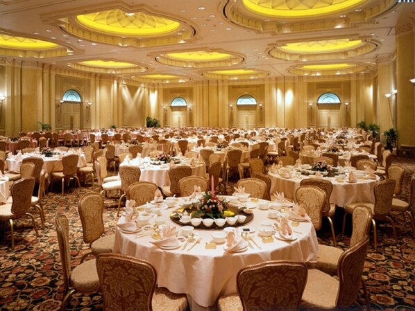 Banquet hall