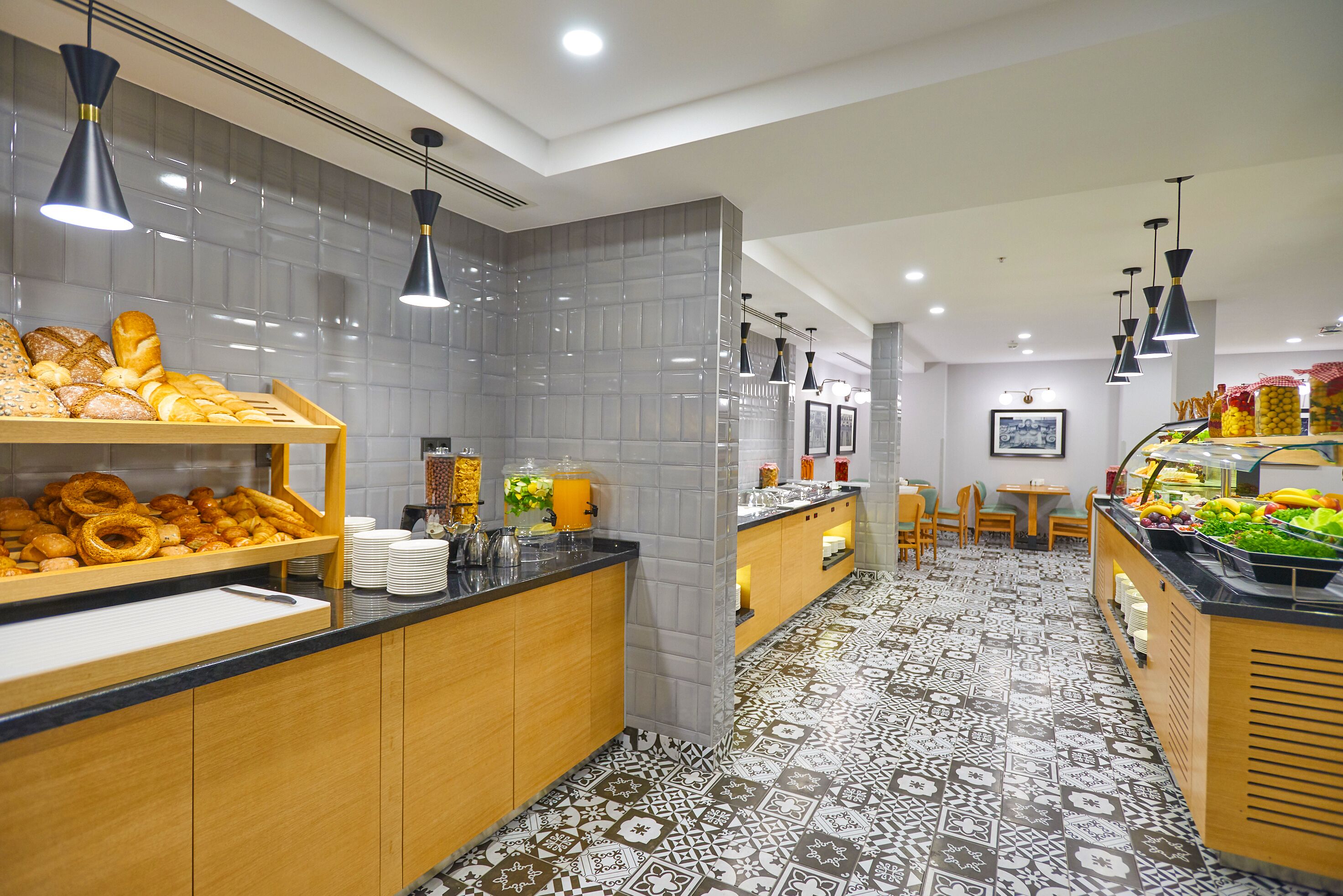 breakfast, lunch and dinner served