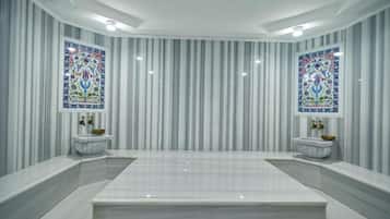 Sauna, Massageanwendungen